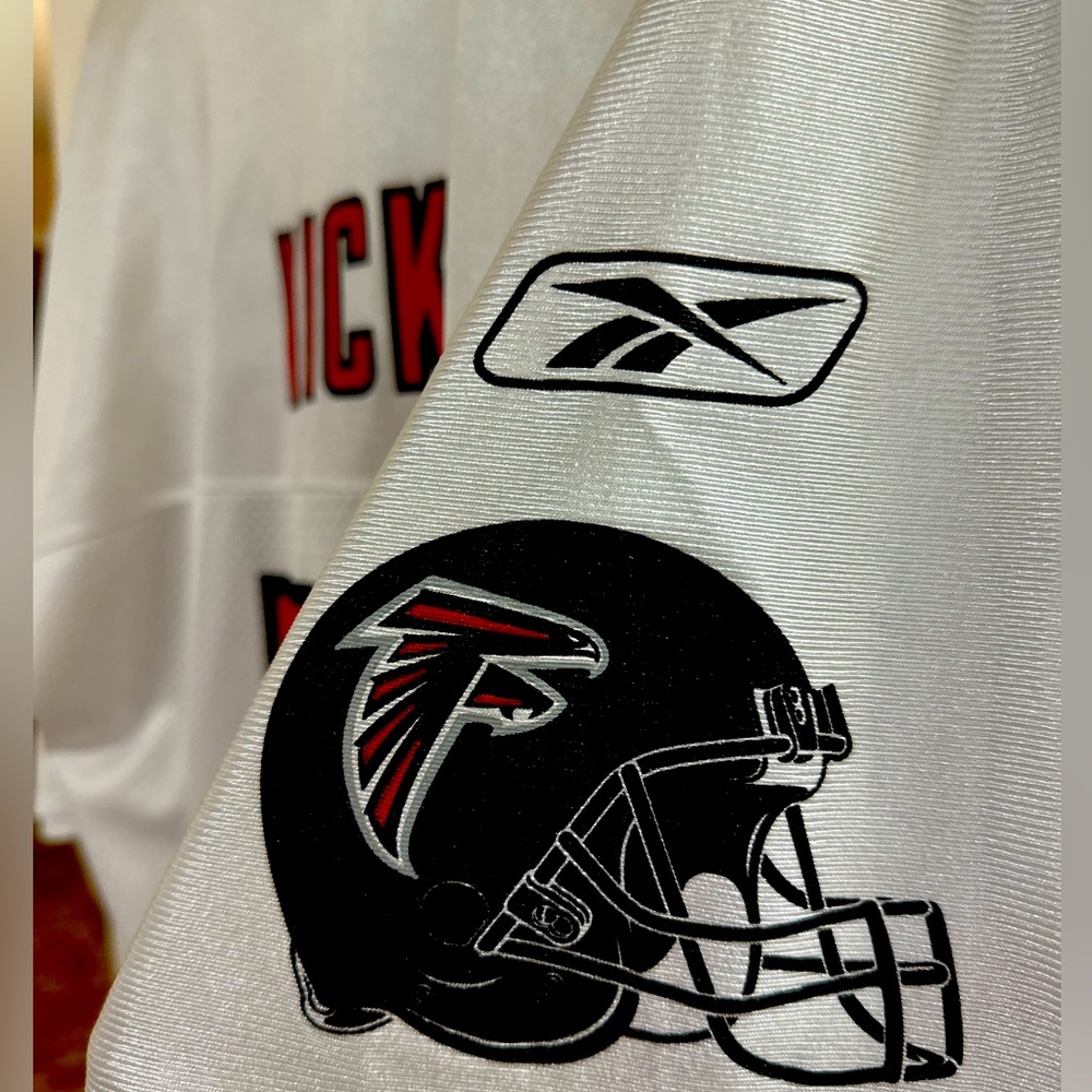 Michael Vick Atlanta Falcons Jersey - Men’s size XL